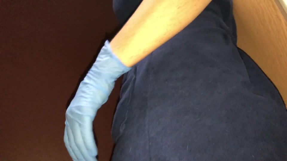 Girl in Gloves made a Blowjob while Cleaning Luna Roulette 1080p
