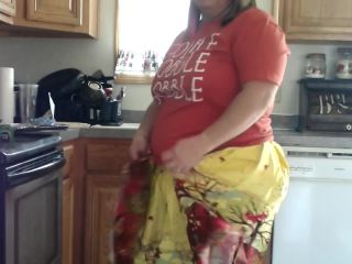 SexyNEBBW Sexy BBW Thanksgiving Mom Bakes Cookies - Amateur-3