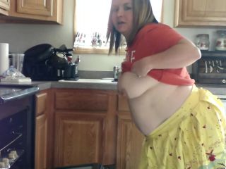 SexyNEBBW Sexy BBW Thanksgiving Mom Bakes Cookies - Amateur-9