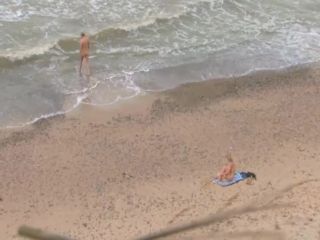 Older guy fucks a teen girl on a beach Blowjob!-5