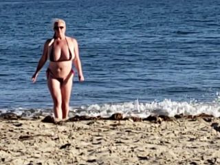 M@nyV1ds - Cameron Skye - Milf w Huge Tits Flashing Pussy on Beach-4