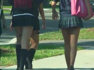 Schoolgirls in sexy short skirts-2