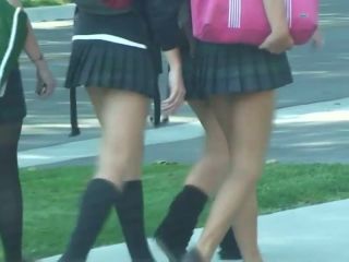 Schoolgirls in sexy short skirts-4