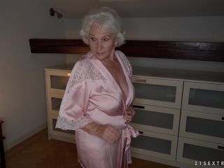 Online LustyGrandmas presents Granny Booty Call – - granny-0