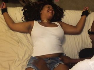 Thick ebony tummy tickle(Feet porn)-1