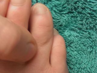 Toe Sucking Slut 1080p-1