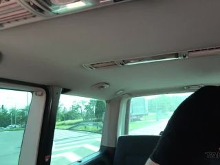 Hitchhiker left boyfriend for fuck in driving van with stranger(porn)-9