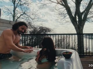 Mark Me Trae Frutitas Mientras Me Bao En El Hot Tub 1080p-1