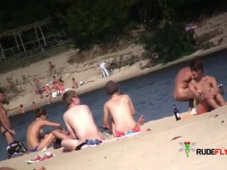 Everyone is staring at these gorgeous naturist teens  5-4