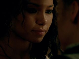 Jessica Parker Kennedy, Hannah New, etc – Black Sails s01e01 (2014) HD 1080p - (Celebrity porn)-8