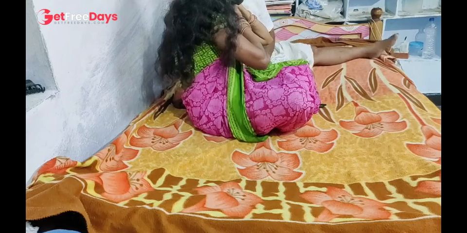 [GetFreeDays.com] Indian hot wife Homemade body massage vegitable putting in pussy Sex Video November 2022