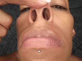 M@nyV1ds - GoldenLace - Nose fetish JOI-9