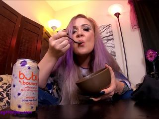 Accidental Tiny Turned Whitney s Snack Webcam!-3