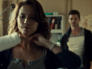 Lexa Doig - Saving Hope s03e10 (2014) HD 1080p - [Celebrity porn]-9