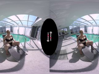 Chubby Mature Virtual Masturbating At The Pool-0