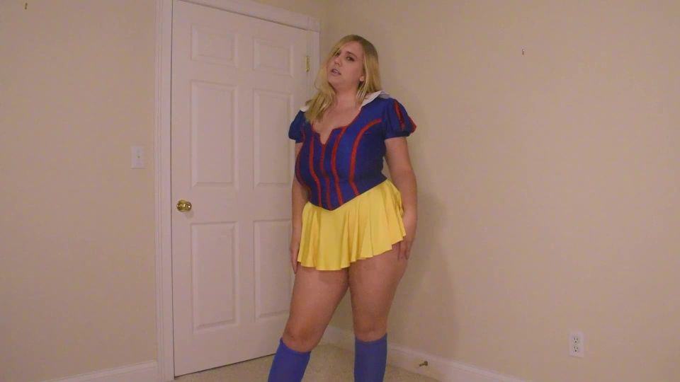 free video 4 Jocelyn Baker - Halloween Night With Mommy - halloween - milf porn julia ann femdom