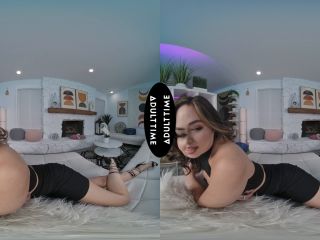 Scarlett Alexis - Up Close VR with Scarlett Alexis - UpCloseVR (UltraHD 2K 2024) New Porn-0