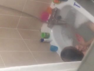 Voyeur 11906-my sister in the bath-6