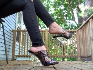 Celestial Tootsies Celestialtootsies - dangle video with my brand new heels thanks to one of my loyal foot boys 21-07-2019-1