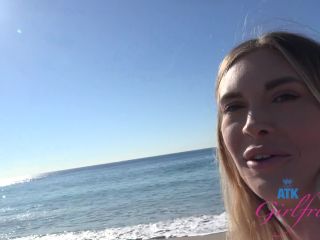 online xxx clip 24 Malibu Part 1 - lindsay lee - feet porn long toenails fetish-5