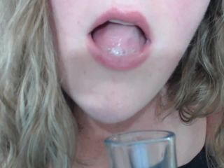 M@nyV1ds - GoddessLisa_Lux - Saliva Shot-8