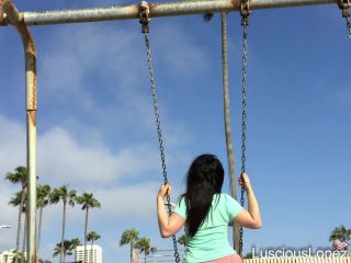 Luscious Lopez[0346464] slow motion： big ass in short shorts on a swing #merica #lusciouslopez [2017-07-04]-7