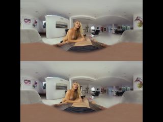 free adult clip 29 big tits teen webcam blonde porn | Your Personal Trainer | blowjob-6