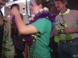 Jenna Loves Mardi Gras-3