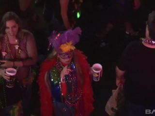 Jenna Loves Mardi Gras-9