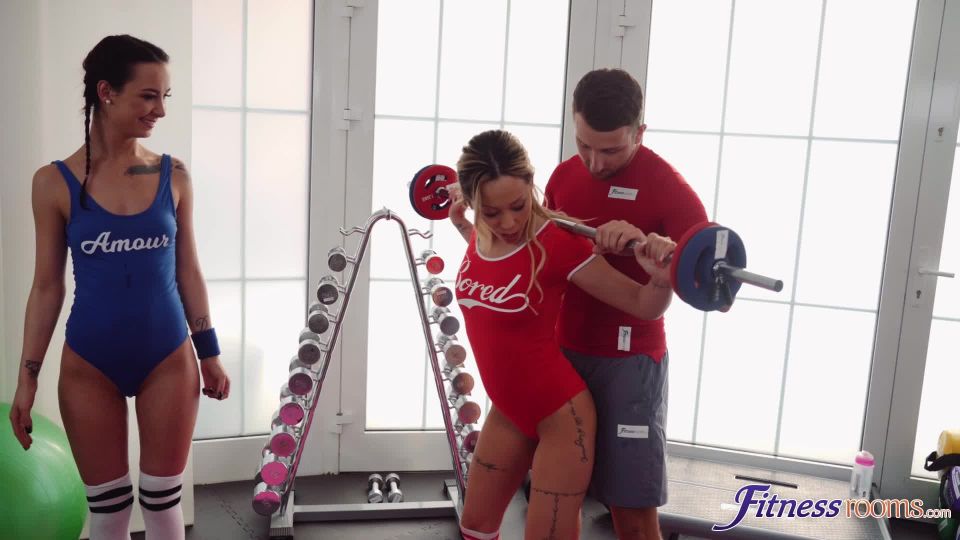 free online video 37 Freya Dee, Jennifer Amilton – Gym babes fight over trainer dick | teen | teen 
