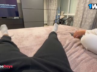 [GetFreeDays.com] Sharing a bed with my boring stepsister who comes from the United States Sex Video November 2022-0