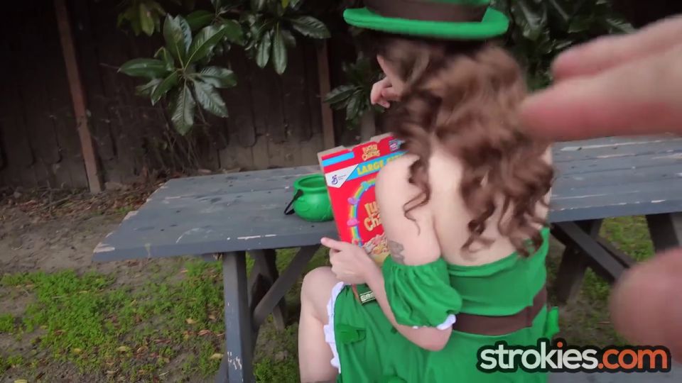 6291 Strokies Evelyn Claire Leprechaun Handy