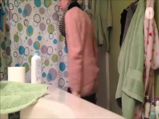 Petite teen girl spied under shower  720-1