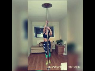 LouLou Petite Louloupetite - pole dancing video splits 23-03-2018-0