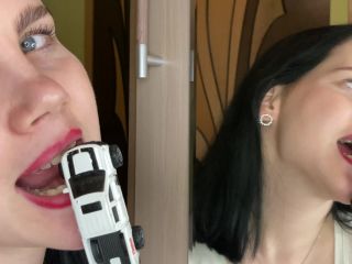 M@nyV1ds - AnnaManyVids - Giantess eats gummy bears and a toy 4K-9