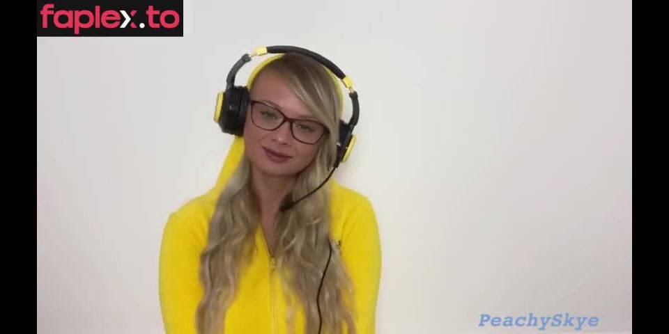 [GetFreeDays.com] Pika Gamer Girl On Cam Adult Stream April 2023