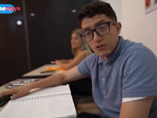 [GetFreeDays.com] Profesora tiene sexo real con sus alumnos en clase PIPEBOY - NATY DELGADO - KYLEI ELLISH Sex Leak April 2023-0