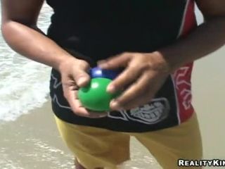 Juggling Balls International!-0