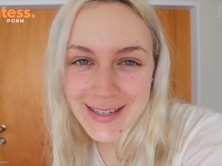 [giantess.porn] Goddess Aurora  Friend Shrinks You And Makes You Clean Her Stinky Body keep2share k2s video-0