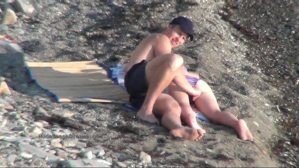 Voyeur Sex On The Beach 33, Part 1/4 Nudism!