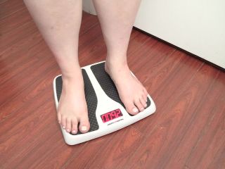Porn tube elizaallure - Measuring My Weight Gain-6
