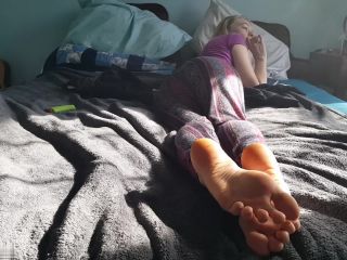 Soles – Sativa Skies – Dirty Hippie Feet on femdom porn femdom chastity humiliation-9