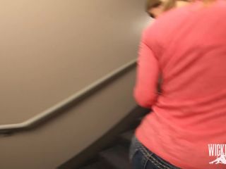 M@nyV1ds - xxxRayRayxxx - The Sloppy Stairwell Blowjob-0