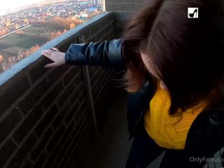 [GetFreeDays.com] PolySweet - Blowjob On The Balcony Of The 20th Floor Nice View And A Lot Of SpermPolysweet mistress-9