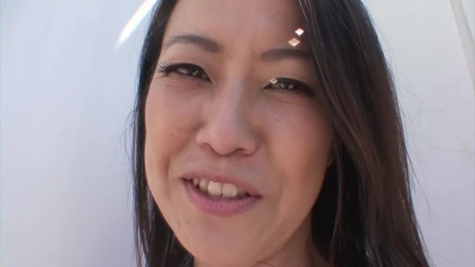 Amar japanese cougar first time on camera(porn)