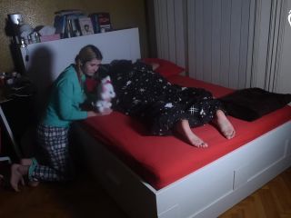 online video 23 empress jennifer femdom czech porn | Czech Soles – Mother and daughter cuddly bare feet in bed | femdom-4