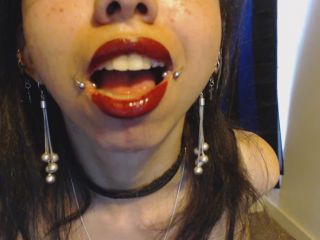 free video 19 Miss Alice the Goth – Spit Saliva Drooling Fetish Red Lipstick on solo female gay armpit fetish-7