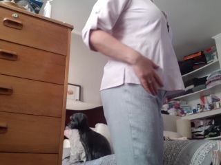 M@nyV1ds - The Hairy Pussy Mom - peeking at mom when she dresses for work-6