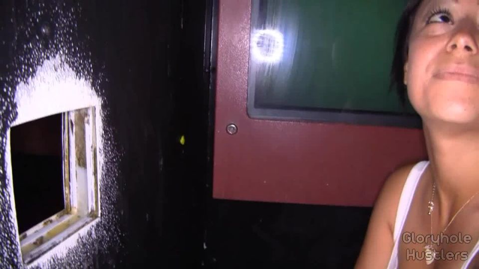 Gloryhole Swallow - Camerons St Glory Hole Visit - Cum swapping