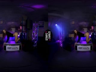 StripzVR: Jizzles (Discobitch / 16.03.2018) [Oculus | SideBySide], parker blowjob on shemale porn -0